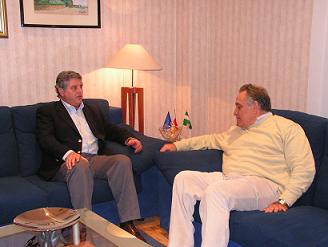 El alcalde de Salobreña (PP) se reune con el secretario comarcal de la UGT