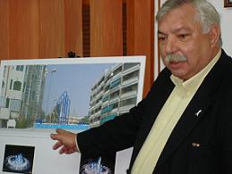 Francisco Pérez Oliveros anuncia la construccíón de una nueva rotonda en la Avenida de Salobreña