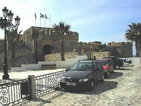 Convenio entre el Ministerio de Fomento y el Ayuntamiento de Almuñécar para restaurar el Castillo de San Miguel