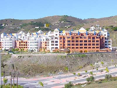 El TSJA paraliza la construcción de 63 viviendas sociales en Almuñécar ante la denuncia de la Junta por una modificación puntual sobre la parcela afectada