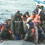 Se localizan dos pateras con 206 inmigtantes frente a las costas de Almería y Granada