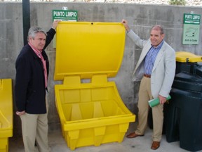 Motril cuenta desde esta semana con un Punto Limpio que permitirá a los ciudadanos depositar los residuos contaminantes en contenedores adecuados