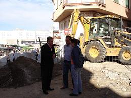 Álvarez destaca el compromiso del Ayuntamiento con los vecinos durante la fiesta de finalización de las obras de remodelación de las Explanadas