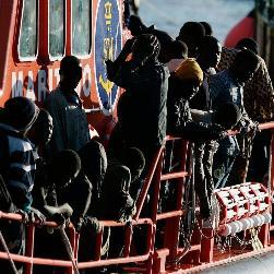 La fiscalía de Granada pide 6 años de prisión para un patrón de una patera que arribó a la costa con 3 inmigrantes