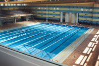Los mayores de Almuñécar cuentan con una piscina cubierta climatizada