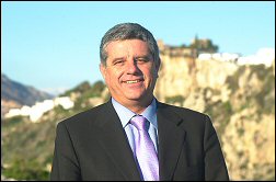 Jesús Avelino Menéndez encabeza la candidatura del PP de Salobreña