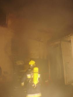 Son atendidas 18 personas por inhalación de humos en Huerta Carrasco de Motril tras un incendio