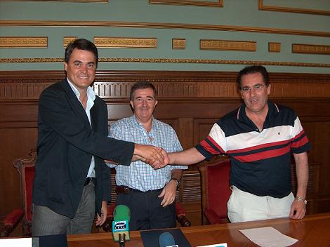 El Ayuntamiento de Motril y el Centro Comercial Radiovisión se unen para promocionar el deporte en la ciudad