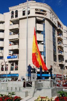 Más de 5.000 motrileños han querido homenajear al EVA 9 asistiendo al acto de inauguración de la fuente que lleva su nombre