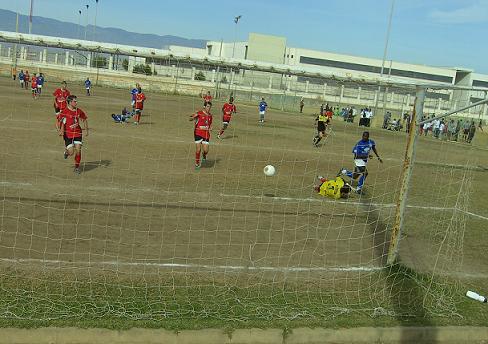 Los juveniles de La Mojonera Club de Fútbol ganan en Roquetas 2-3