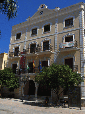 El Ministerio de Trabajo sanciona al Ayuntamiento de Almuñécar por hacer contratos fraudulentos