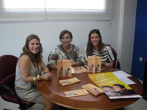 El Ayuntamiento de Motril colabora con la Asociación ALADAIMA en los programas de acogida familiar