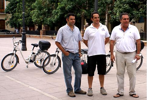 El Ayuntamiento de Motril pone al servicio de sus trabajadores cuatro bicicletas eléctricas