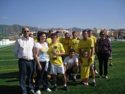 Ciento cincuenta personas marcan un gol por la integración en el III Torneo Intercultural de Fútbol