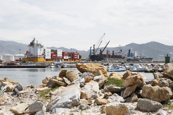 El PSOE de Granada defiende la autonomía del puerto de Motril