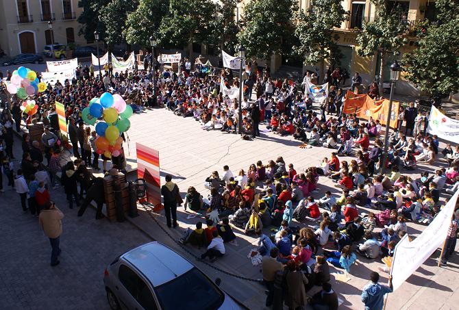 El Ayuntamiento de Motril se suma a la celebración del Día de la Paz y la No Violencia