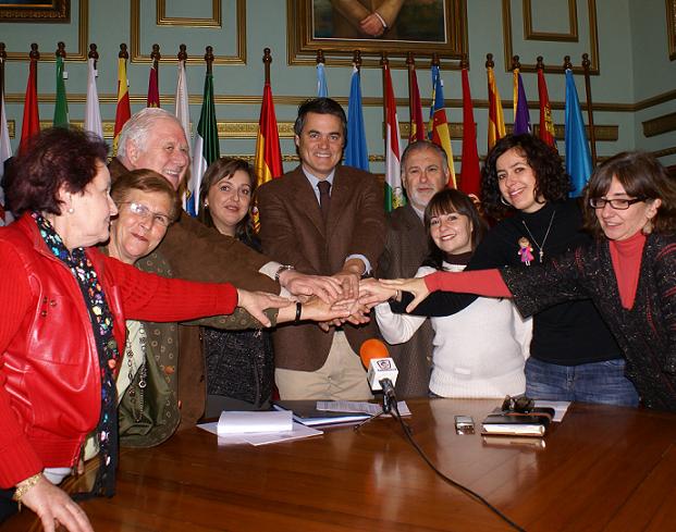 La Mesa de la Coordinación de apoyo a las Familias motrileñas firma el protocolo de sus funciones