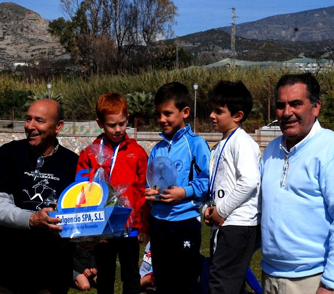 El VII Torneo Pepe Carrasco congrega en el Polideportivo Municipal a centenares de deportistas