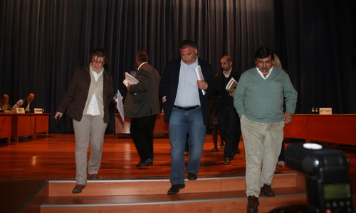 Los trabajadores despedidos en el ayuntamiento de Almuñécar no es competencia de pleno según la secretaria municipal