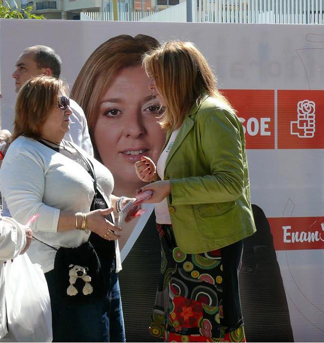 El PSOE exige dejar un solo carril de circulación en la Rambla de Los Álamos cuando se celebre el mercadillo para aumentar la seguridad