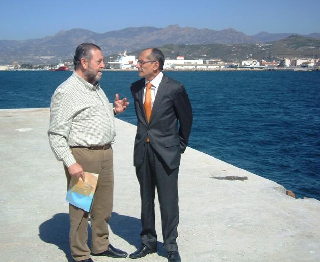 El director de la APPA hace su primera visita protocolaria al Puerto de Motril y conoce el funcionamiento de las instalaciones