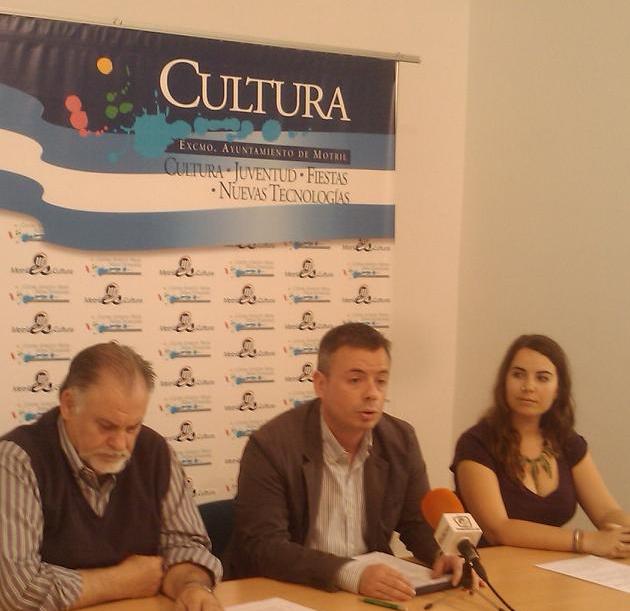 El Ayuntamiento de Motril afianza su compromiso con los jóvenes de la ciudad a través de la firma de dos convenios