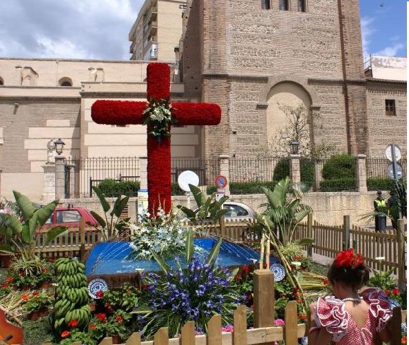 Mañana finaliza el plazo de inscripción en el concurso de Cruces de mayo de Motril