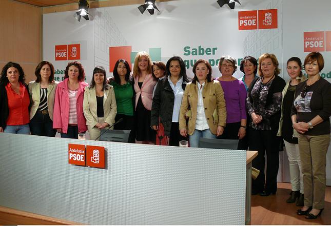 Flor Almón destaca el compromiso del PSOE con las políticas igualdad y creación de empleo