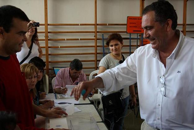 Antonio Escámez (PA) cerró la lista de los candidatos a la alcaldía de Motril que votaron esta mañana