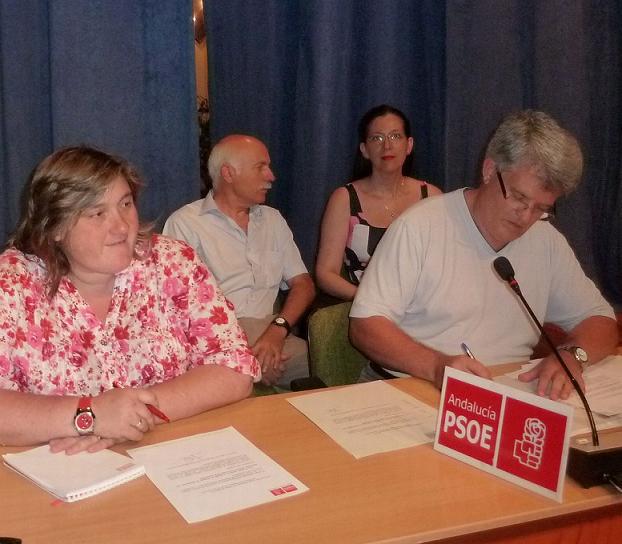 El PSOE sólo tendrá un concejal liberado en el Ayuntamiento de Almuñécar, con lo que estima ahorrar a las arcas municipales más de 12.000 euros