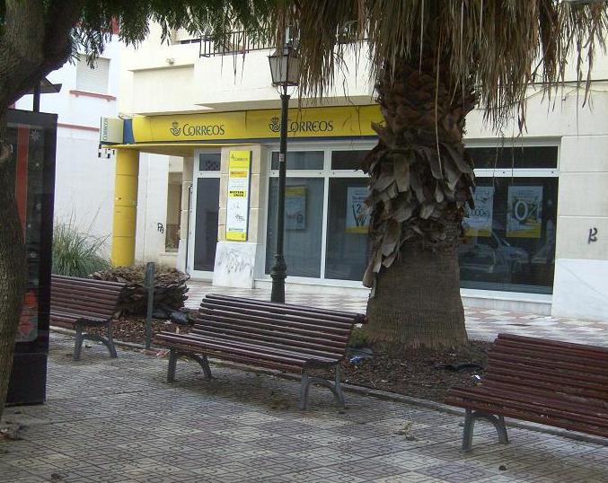 CCOO denuncia que Correos no cubrirá los puestos de trabajo en verano en Granada y la Costa