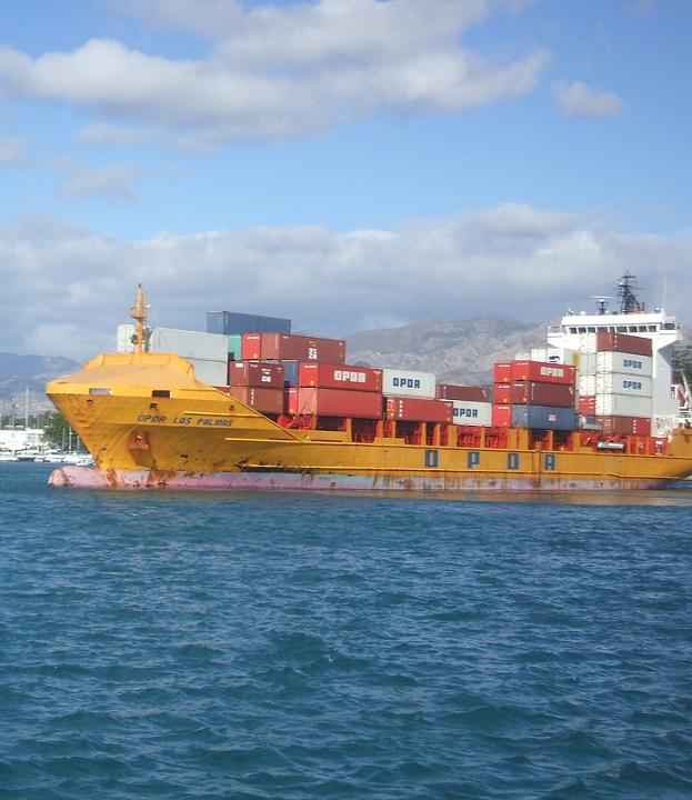El Puerto de Motril mueve en el primer semestre el doble de contenedores que en el mismo periodo del año pasado