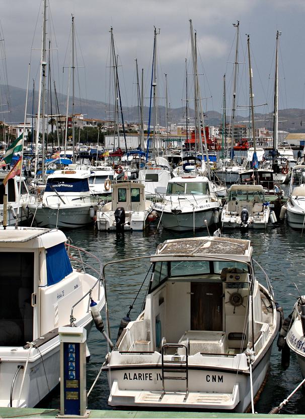 La empresa que hará el puerto deportivo de Playa Granada presenta a la Junta el estudio de viabilidad