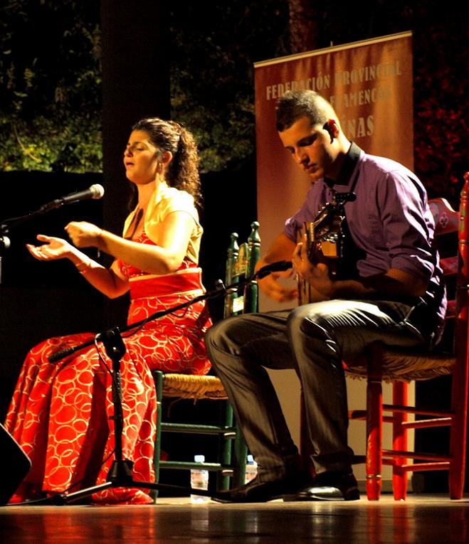 Noche de aplausos en El Majuelo ante el magnífico espectáculo de las Peñas Flamencas Granaínas