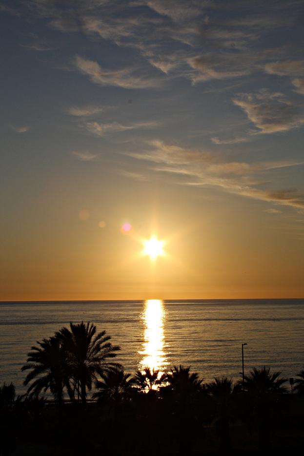 Mañana jueves también será un día soleado en la Costa Tropical de Granada