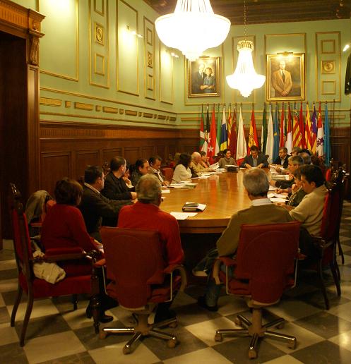 El Consejo Municipal de Educación Ciudad de Motril se constituye como máximo órgano de  participación y representación ciudadana