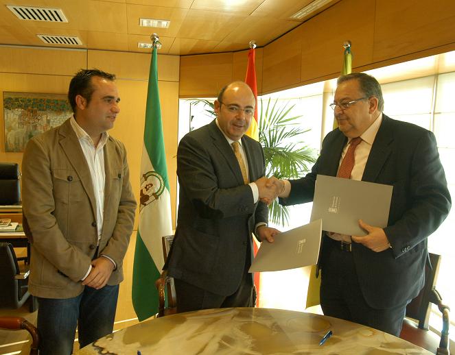 Diputación y la Federación Andaluza de Fútbol se unen para promover los valores del deporte base en las comarcas de la provincia