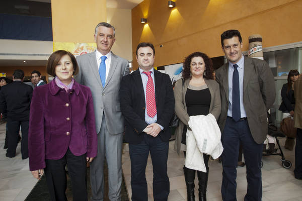 El Ayuntamiento de Salobreña y la Junta de Andalucía muestran su apoyo a los chiringuitos en su III Expo Asamblea