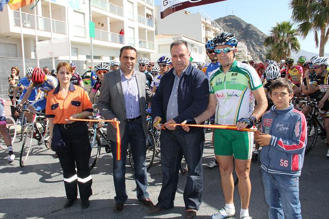 170 ciclistas se dan cita en Polopos en la XIII edición de la subida en bicicleta La Mamola- Haza del Lino