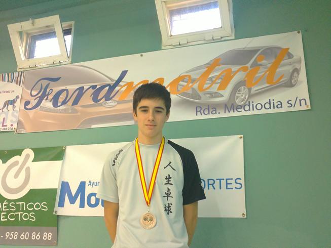 CAMPEONATO DE ESPAÑA 2012: Eduardo Utrabo, medalla de bronce en Equipos Juvenil masculino