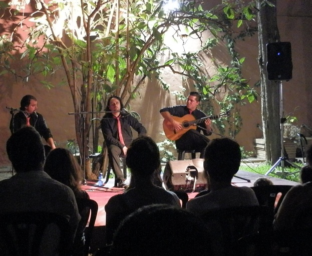 El guitarrista, Isidoro Pérez, presenta Flamenco de Ida y Vuelta en Almuñécar