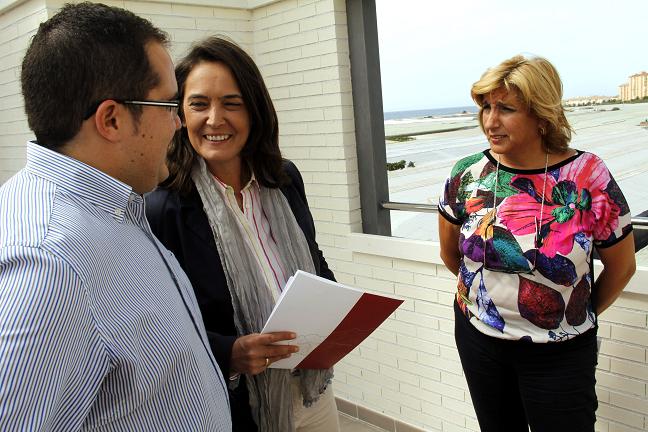 Luisa García Chamorro visita las obras de 22 nuevas viviendas protegidas que construye VISOGSA en Calahonda
