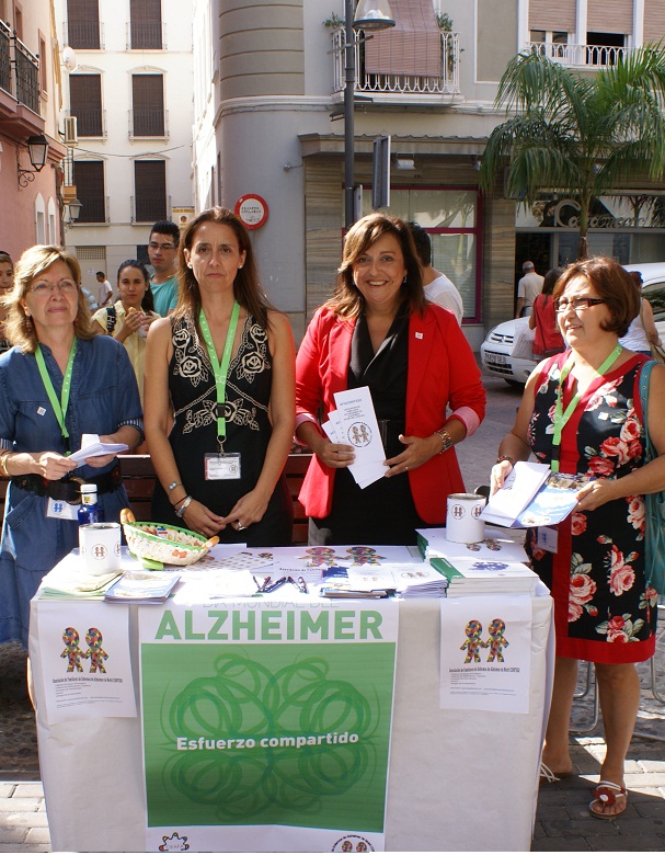 Motril arropa a la asociación Afa -Contigo en el  Día Mundial del Alzheimer
