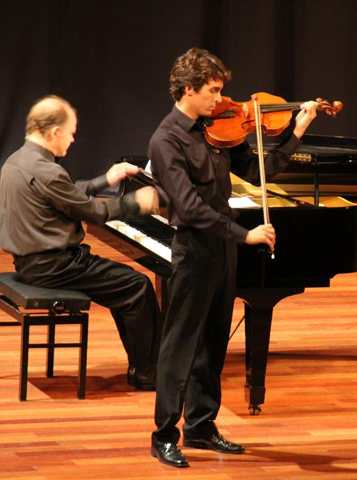 Éxito artístico en el concierto de viola y piano celebrado  en  Almuñécar