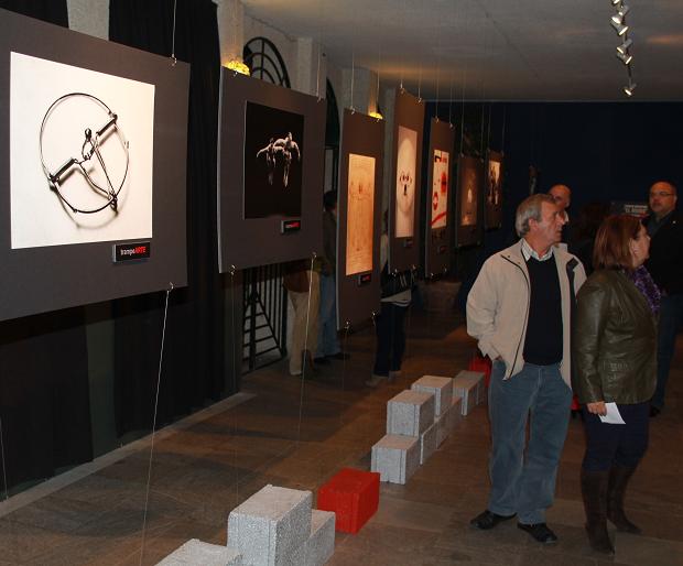 La Casa de la Cultura de Almuñécar acoge una original exposición de fotografía