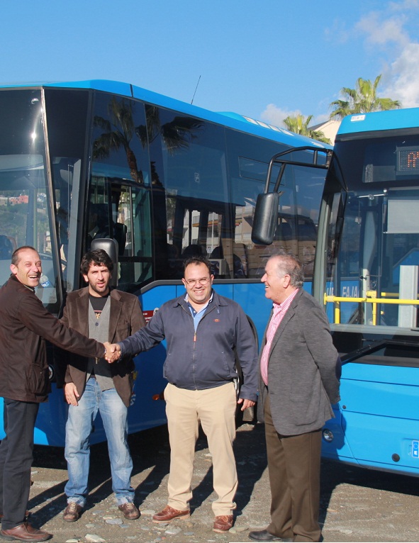 Almuñécar y La Herradura cuentan con nuevos autobuses para el servicio urbano