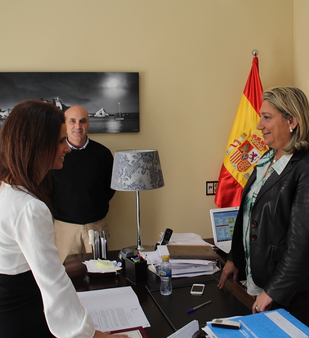 Susana Muñoz Aguilar toma posesión como nueva Oficial Mayor del Ayuntamiento de Almuñécar