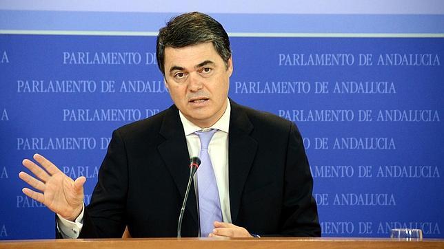 Carlos Rojas defenderá en el Parlamento de Andalucía la alarmante situación de APROSMO