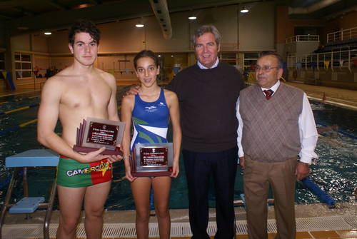 Motril homenajea a sus jóvenes y brillantes nadadores  que copan los primeros puestos del ránking andaluz y nacional