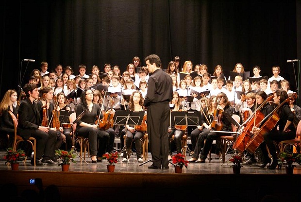 La Joven Orquesta Ciudad de Motril se presenta en  La Herradura